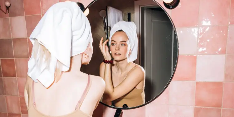 How To Treat Minor Facial Burn At Home